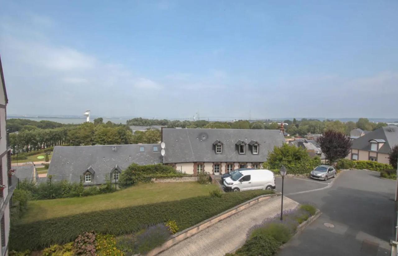 Maison Cosy Proche De La Plage De Honfleur Lägenhet Exteriör bild